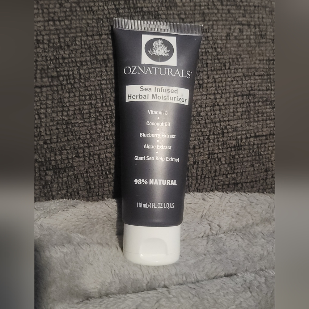 OZNaturals | Sea Infused Herbal Moisturizer